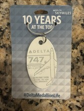 Delta Air Lines SkyMiles Diamond Medallion Plane Tag Boeing 747 White picture