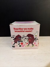 Vintage 1980s California Raisins Mug EMPTY BOX ONLY George Good Packaging picture