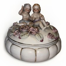 Vintage Betson’s Japan Capodimonte Style Porcelain Large Trinket Box Cherubs 8” picture