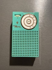 Vintage Regency TR-1/TR-1G Transistor Radio 1950s Rare - Turquoise Untested picture