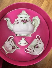 Royal Albert Floral Pink Porcelain Tea Set 20 oz Teapot Lid Creamer Sugar Box picture