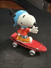 Snoopy Peanuts Skateboarder Blue Cap Red Board Applause Skater Vinyl Figure picture