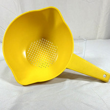 Vintage Tupperware Yellow Handled Colander Strainer Sieve 8