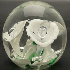 St Clair Glass Hand Blown White Pansy Round Floral Paperweight Made in USA 2.5