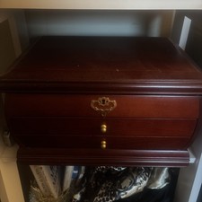 VTG Colonial Williamsburg Restoration Mahogany Brass Jewelry Box VA Metal Crafts picture