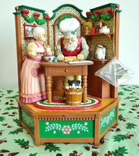 VTG ENESCO  SANTA COOKING BAKING  YULETIDE YUMMIES MUSIC BOX picture