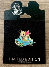 LE 100 Disney Shopping Car Parade Minnie & Mickey Mouse Pin 2010 Rare picture