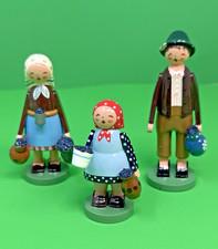 Wendt and Kühn Wooden Berry Pickers Group 3 Wooden Figurines Germany with Box picture