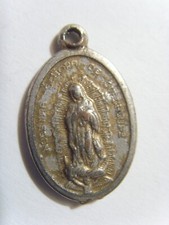 antique catholic faith Lady Guadeloupe pray for us religious pendant 51931 picture