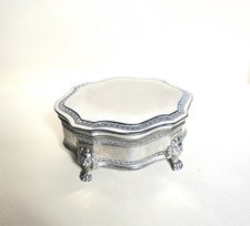 Small vintage silver plated antique jewlery/trinket box picture