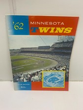 1962 MINNESOTA TWINS BASEBALL Yearbook Harmon KILLEBREW Pascual ALLISON Battey picture