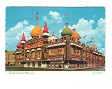World's only Corn Palace 1977 Mitchell SD vintage postcard Unposted picture