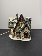 The Village Collection St. Nicholas Square Grandma’s House New Christmas Flaw picture