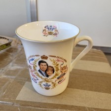 2 Charles & Diana Commemorative First Child Prince William 1982  Mugs picture