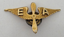 WWII USA PILOT WING PIN BUTTON UNIFORM EA EASTERN AIRLINES? 1940s picture