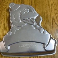 Jim Henson Big Bird Cake Pan 2105-3654 14 in Aluminum Wilton VTG Sesame Street picture