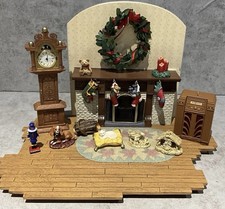Hallmark Keepsake The Family Room 2002 Limited Edition Ornament Christmas New picture