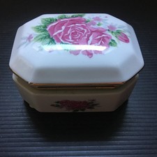 VTG Colibri Octagonal White Porcelain Trinket Box W/Pink Roses & Gold Metal Trim picture