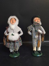 Vintage 1988 Byers Choice Winter Sledding Children Pair Boy Girl Wood Sleds 88 picture