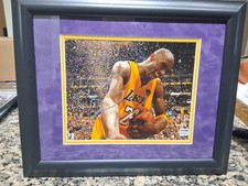 Kobe Bryant Autographed Suede Framed Photo 8x10 PSADNA Authenticated LA  G2U picture