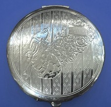 Vintage L’Ame La May Powder Compact Etched Couple Silver Tone Makeup Compact picture