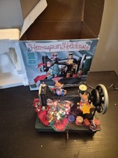 Enesco Homespun Holiday Mice Sewing Machine MusicBox Musical IOB Adapter picture