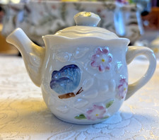 BELLEEK MINIATURE TEAPOT Butterflies and Flowers picture