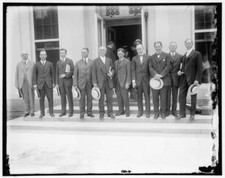 Chicago businessmen, 1910. Left to right: A.W. Shaw, pub. System M- Old Photo picture