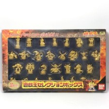 Yu-Gi-Oh Selection Box 30 Figure Set 1999 Bandai Blue Eyes Red Eyes Black Dragon picture