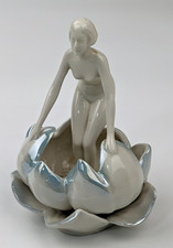 Porcelain Nude Lady Art Deco Nouveau Water Lily Lotus Floral Flower Frog 6.5