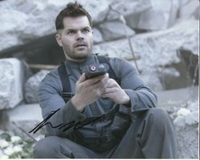 WES CHATHAM SIGNED PHOTO (2) picture