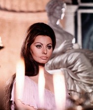 A picture of Italian actress Sophia Loren Historic 1960s Old Photo picture