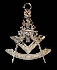 Past Master Silver Tone Jewel For Masonic Collar Regalia Freemason Pendent picture