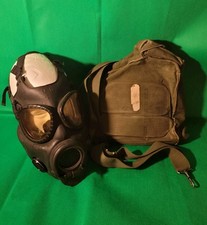 Vietnam Era US M17 Gas Mask Medium w/ Canvas Bag picture