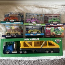 Chevron Cars Cary Carrier + 6 Cars NIB Tina Holly Kelly Danni Leslie Freddy picture
