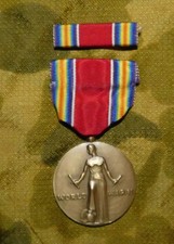 Original WW2 US Second World War Victory Medal & Ribbon Set (slot brooch) picture