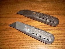 Vintage Lot of 2 Utility Knifes Or Box Cutters Defiance 1299 and Stanley 299. picture