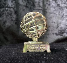 Vintage 1964-1965 NY New York World’s Fair Unisphere Pencil Sharpener Die Cast picture