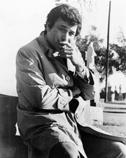 Peter Falk as Columbo sits on grave Ransom For A Dead Man 1971 5x7 photo picture