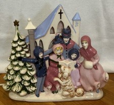 Vtg Atlantic Mold Ceramic Christmas Tree Carolers Lighted Figurine Hand Painted picture