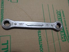 Indestro Select Box End Ratchet Wrench No 0701 Ratcheting 5/8