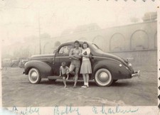 1940 Ford Deluxe Coupe 1940s Photo Young Shirtless Man Woman Beach Whitewalls picture