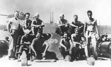 Historic John F Kennedy With WWII Navy Sailors Aboard PT Boat JFK  Photo 5x7 picture
