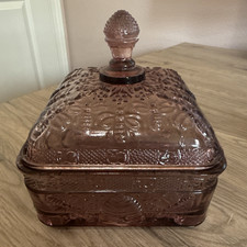 Vintage Tiara Indiana Glass Amethyst Plum Honey Bee Box Lidded Dish UV GLOW picture