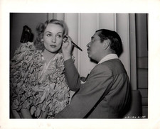 HOLLYWOOD CAROLE LOMBARD BEHIND SCENES 1937 MAKEUP PORTRAIT ORIG PHOTO 59 picture