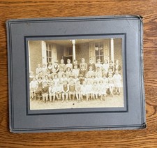 1933 First Grade School Class Photo Vintage Mounted 11.5 x 9.5 Original picture