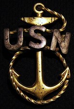 ANTIQUE WWI USN US NAVY CPO CHIEF PETTY OFFICER HAT CAP BADGE - WW1 picture