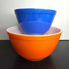Vintage Pyrex 402 Orange and 401 Blue Bowl Set 2pc picture