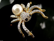 SIGNED SWAROVSKI CRYSTAL PEARL SPIDER PIN~BROOCH 22KT GOLD PLATING RETIRED NEW picture
