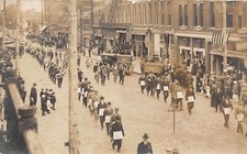 J28/ Leipsic Ohio RPPC Postcard c1910 Decoration Day Parade Patriotic  291 picture